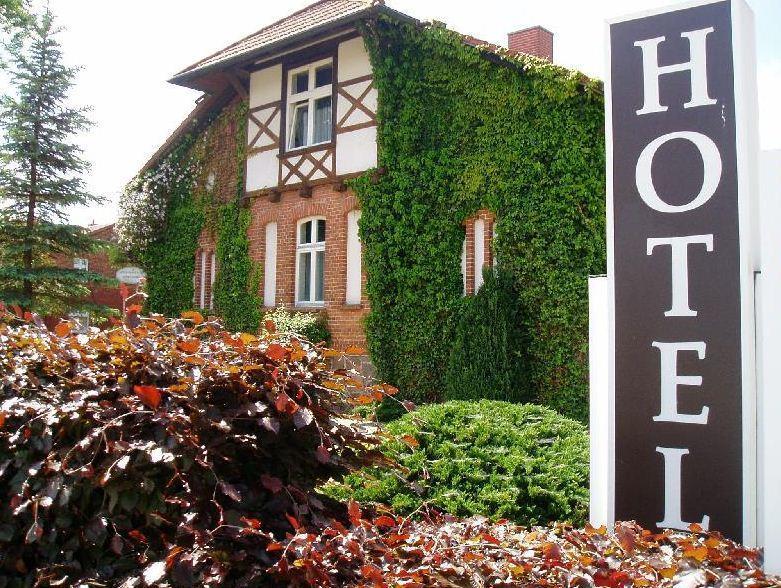 נויברנדנבורג Hotel Sankt Georg מראה חיצוני תמונה