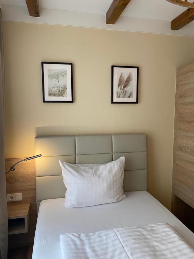 נויברנדנבורג Hotel Sankt Georg מראה חיצוני תמונה